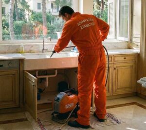 Απόφραξη νεροχύτη στην Κηφισιά